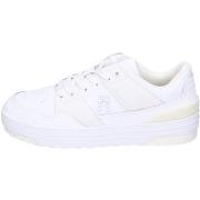 Sneakers Tommy Hilfiger EY84