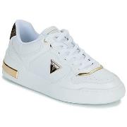 Lage Sneakers Guess CLARKZ 2