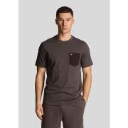 T-shirt Lyle &amp; Scott Contrast pocket t-shirt