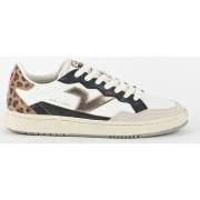 Sneakers Victoria 8806104