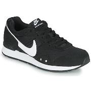 Lage Sneakers Nike VENTURE RUNNER