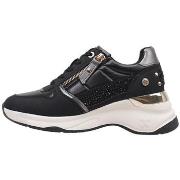 Lage Sneakers Xti 143065