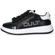 Sneakers Cult Young -