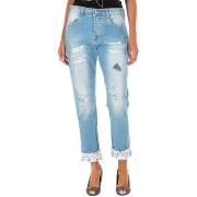 Jeans Met 10DBF0667-D995-6067