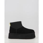 Enkellaarzen UGG CLASSIC MINI DIPPER