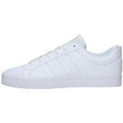 Lage Sneakers adidas HP6012