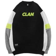 Sweater Clan -