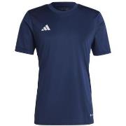 T-shirt adidas -