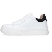 Lage Sneakers Guess FLPWINLEA12