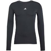 T-shirt adidas -