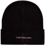 Muts Calvin Klein Jeans MONO LOGO EMBRO BEANIE K60K612668