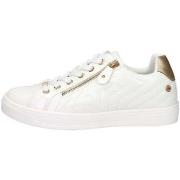 Lage Sneakers Xti 141579