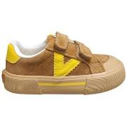 Lage Sneakers Victoria tribu