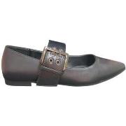 Ballerina's Marina Galanti punk