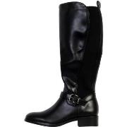 Laarzen The Divine Factory 268518