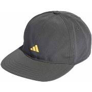 Pet adidas Essent