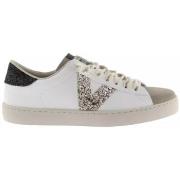 Lage Sneakers Victoria Baskets