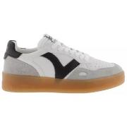 Lage Sneakers Victoria Baskets
