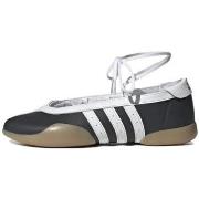 Lage Sneakers adidas Taekwondo Mei Ballet Black White