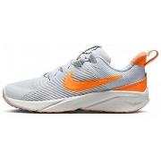 Lage Sneakers Nike Star Runner 4