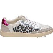 Lage Sneakers Corina M5530
