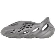 Klompen Yeezy Foam RNR MX Granite