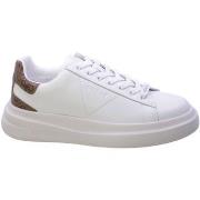 Lage Sneakers Guess 93592