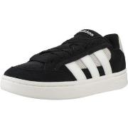 Lage Sneakers adidas GC ALPHA SK8