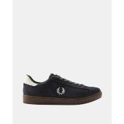 Lage Sneakers Fred Perry B1317 SPENCER SUEDE