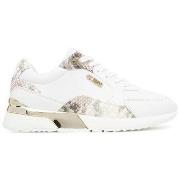 Lage Sneakers Guess FLTM15 ELE12 MOXEA15-WHITE