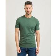 T-shirt Guess M2YI72 I3Z14 AIDY-G8G4 URBAN FOREST