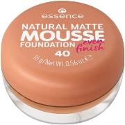 Foundations en Concealers Essence Natural Matte M0usse Foundation