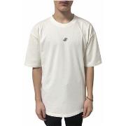 T-shirt Korte Mouw Guess T-S manches courtes--H-Z5BI04 K0061