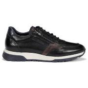 Lage Sneakers Fluchos f1600