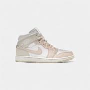 Hoge Sneakers Nike Jordan 1 Mid SE White Sea Glass Glacier Blue Guava ...