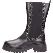 Boots Apepazza -