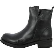 Boots Exton AE35.01