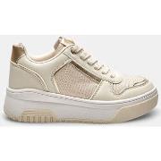 Baskets Bata Sneakers pour femme avec semelle