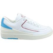 Baskets Nike Wmns Air Jordan 2 Retro Low Unc To Chicago Dx4401-164