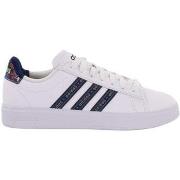 Baskets basses adidas Grand Court 20