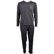 Pyjamas / Chemises de nuit Christian Lacroix 1033 A