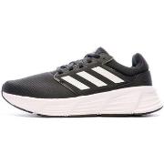 Chaussures adidas GW3848