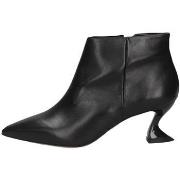 Boots Cecil 1833001 Bottes et bottines Femme