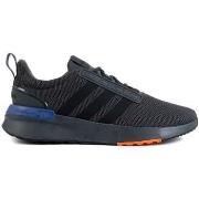 Baskets basses adidas Racer TR21