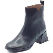 Boots Wonders H-5710 Marine Bora