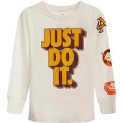 T-shirt enfant Nike 86K001