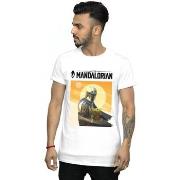 T-shirt Disney The Mandalorian The Child Two Moons