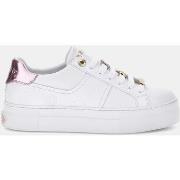 Chaussures Guess GSDPE24-FLJGIE-whi