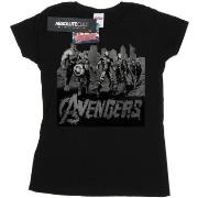 T-shirt Marvel Avengers Mono Team Art