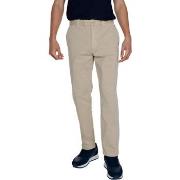 Pantalon Tommy Hilfiger TJM DAD LIGHTWEIGHT DM0DM19488